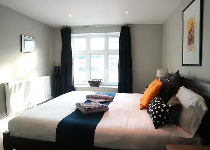 147 Knapp Road House London